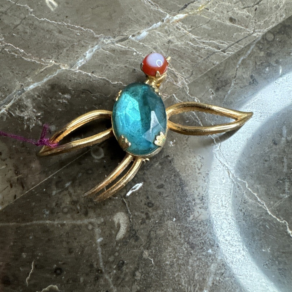 Coro brooch bird blue 1947s Des 147244 A Katz signet  beautiful Gold Plated